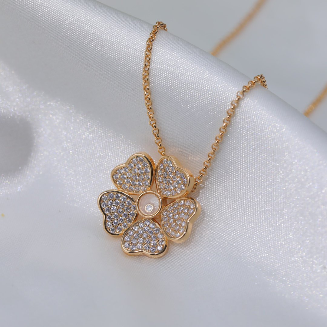 Chopard Happy Pendant Cubic Zirconia Necklace